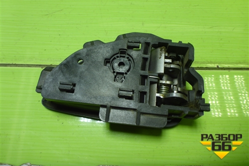 Ручка внутренняя двери задней левой для Hyundai ix 35 с 2010г (Ай икс 35)