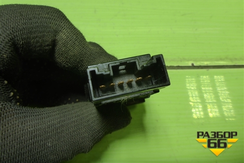 Кнопка аварийной сигнализации (937902S000) для Hyundai ix 35 с 2010г (Ай икс 35)