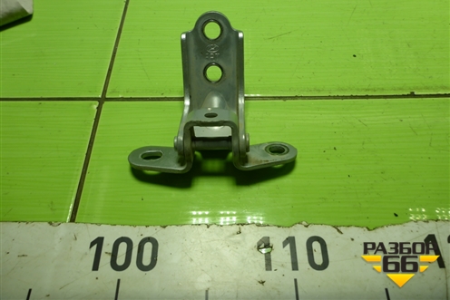 Петля двери задней правой нижняя для Hyundai ix 35 с 2010г (Ай икс 35)