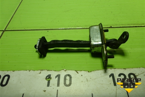 Ограничитель двери задней левой для Hyundai ix 35 с 2010г (Ай икс 35)