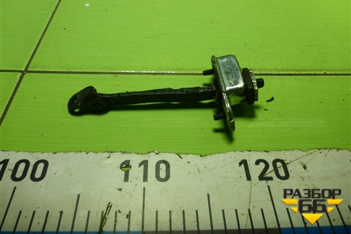 Ограничитель двери передней левой для Hyundai ix 35 с 2010г (Ай икс 35)