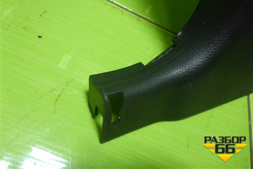 Обшивка стойки центральная нижняя левая (A2046900525) для Mercedes Benz C-Klass W204 с 2007-2014г (Ц)