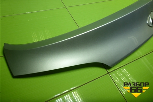 Накладка двери багажника (873712S000) для Hyundai ix 35 с 2010г (Ай икс 35)