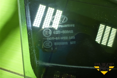 Стекло двери задней правой для Hyundai ix 35 с 2010г (Ай икс 35)