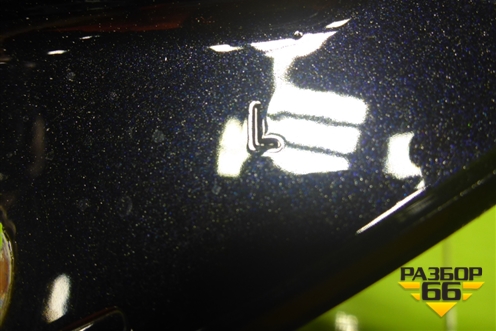 Петля крышки багажника левая (3C8827301A) для Volkswagen Passat-CC с 2008г (Пассат ЦЦ)