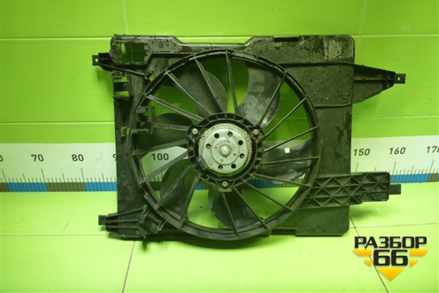Вентилятор охлаждения радиатора (дубликат) для Renault Megane 2 с 2002-2009г (Меган)