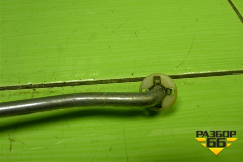 Держатель капота для Toyota Corolla (E18) с 2012-2019г (Королла 180)