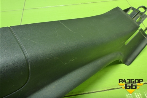 Обшивка стойки задняя нижняя левая (седан) (8200114428) для Renault Megane 2 с 2002-2009г (Меган)