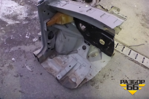 Лонжерон передний левый для Renault Megane 2 с 2002-2009г (Меган)