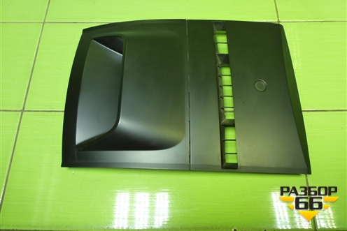 Накладка на торпедо (центральная верхняя) (82000078979) для Renault Megane 2 с 2002-2009г (Меган)