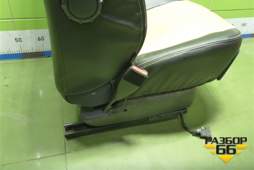 Сиденья комплект (AIR BAG подогрев седан) для Renault Megane 2 с 2002-2009г (Меган)