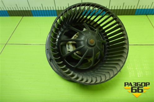 Моторчик отопителя (M030911X) для Renault Megane 2 с 2002-2009г (Меган)