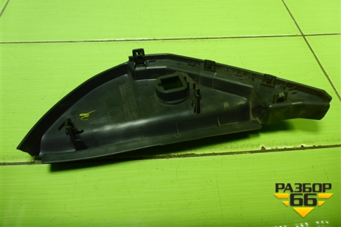 Накладка на торпедо (боковая правая) (8200078998) для Renault Megane 2 с 2002-2009г (Меган)