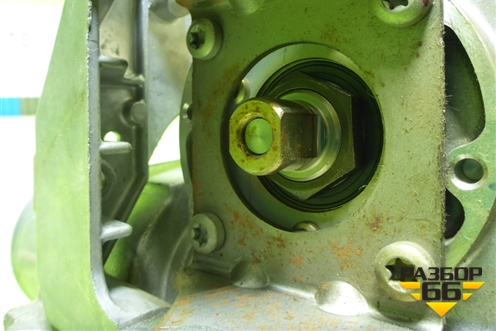 Колонка рулевая под электроусилитель (8200445347) для Renault Megane 2 с 2002-2009г (Меган)