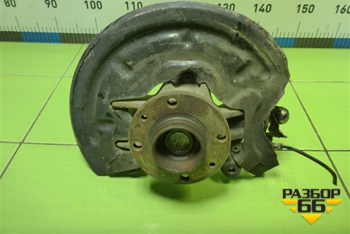 Кулак поворотный передний левый для Renault Megane 2 с 2002-2009г (Меган)