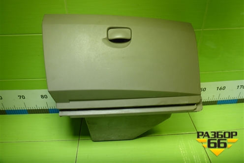 Бардачок (8200078820) для Renault Megane 2 с 2002-2009г (Меган)