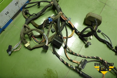 Проводка салонная (седан) (8200440676) для Renault Megane 2 с 2002-2009г (Меган)