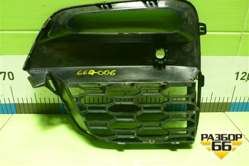 Решетка в передний бампер правая (М-серия) (8064312) для BMW X3 G01 с 2017г (Х3 Г01)