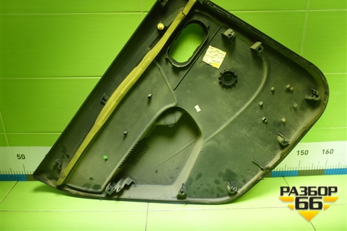 Обшивка двери задней правой под механику (8200916230) для Renault Logan с 2004-2015г (Логан)