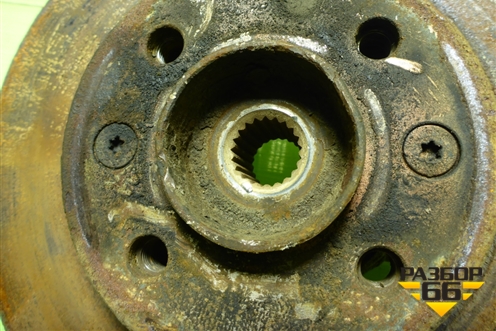 Кулак поворотный передний правый для Renault Logan с 2004-2015г (Логан)