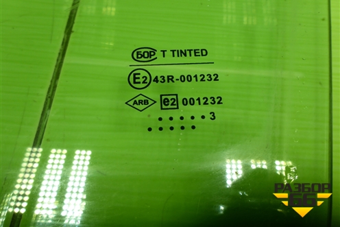 Стекло двери передней левой для Renault Logan с 2004-2015г (Логан)