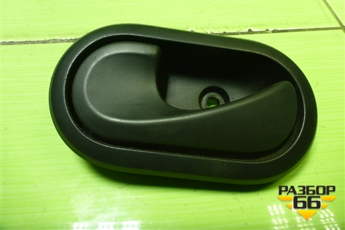 Ручка внутренняя двери задней левой (8200733848) для Renault Logan с 2004-2015г (Логан)