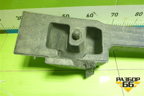 Наполнитель переднего бампера (62090HZ30A) для Nissan X-Trail (Т32) с 2014г (Хтраил)