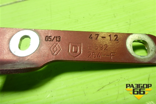 Петля капота правая для Renault Logan с 2004-2015г (Логан)