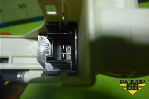 Моторчик стеклоподъёмника передний правый (8K0959802A) для Audi A4 (В8) с 2007-2015г (А4)