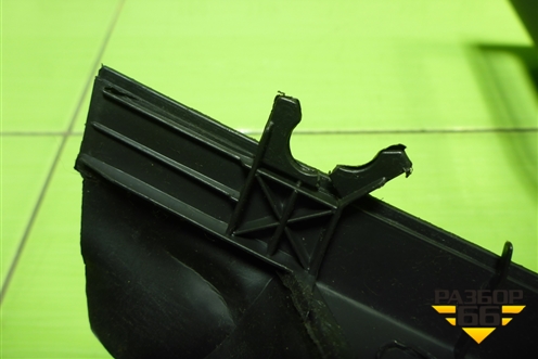 Кожух рулевой колонки (13205061) для Opel Corsa D с 2006-2014г (Корса Д)