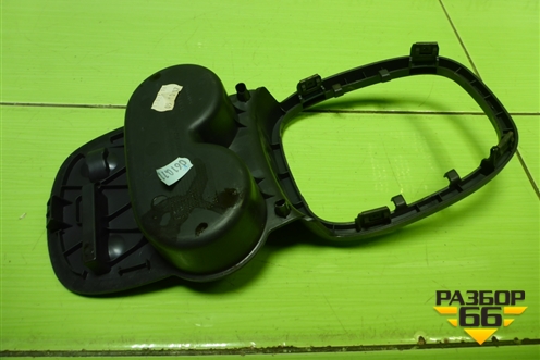 Накладка внутренняя (на консоль) (13205815) для Opel Corsa D с 2006-2014г (Корса Д)