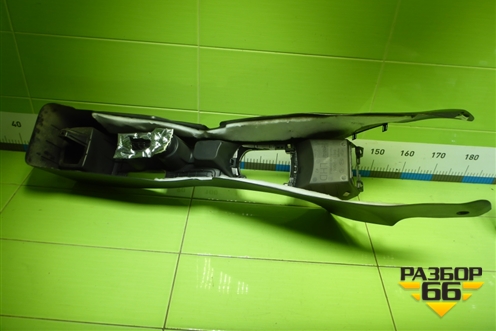 Консоль (846114L000RY) для Hyundai Solaris с 2010-2016г (Солярис)