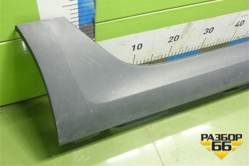 Накладка на порог наружная правая (X-Line) (87754H0500) для Kia Rio с 2017г (Рио 4)