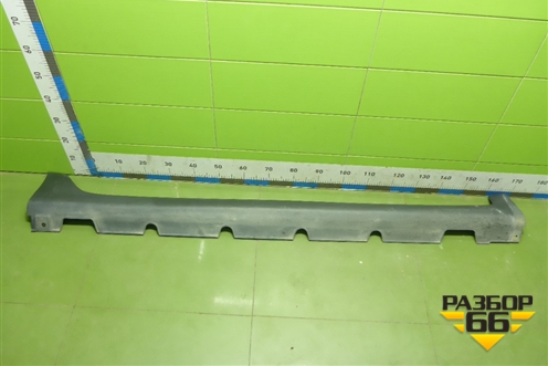 Накладка на порог наружная правая (X-Line) (87754H0500) для Kia Rio с 2017г (Рио 4)