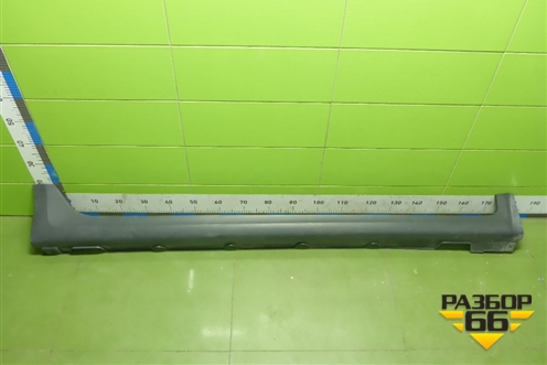 Накладка на порог наружная правая (X-Line) (87754H0500) для Kia Rio с 2017г (Рио 4)