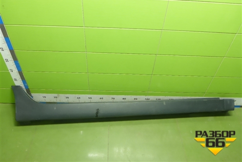 Накладка на порог наружная правая (877542S000) для Hyundai ix 35 с 2010г (Ай икс 35)