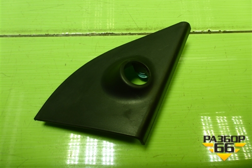 Накладка двери передней правой уголок (876601R000) для Hyundai Solaris с 2010-2016г (Солярис)