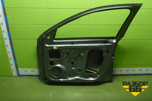 Дверь передняя правая (5E0831312) для Skoda Octavia (A7) с 2013г (Октавия)