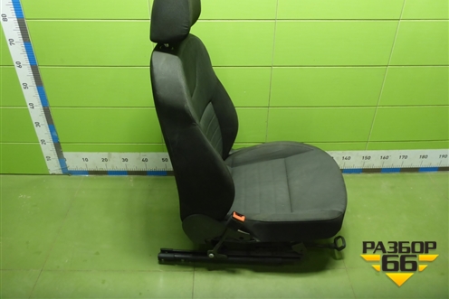 Сиденья комплект (лифтбек, AIR BAG передние, подогрев) для Skoda Octavia (A7) с 2013г (Октавия)