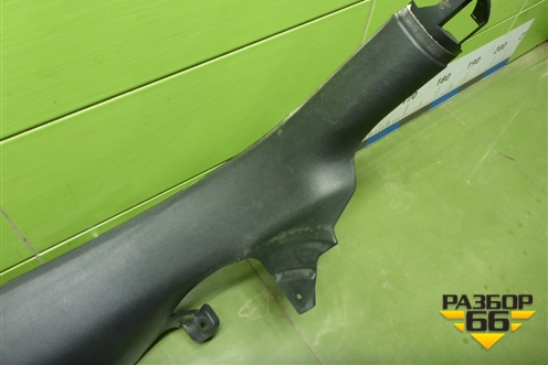 Обшивка стойки задняя нижняя левая  (лифтбек) (5E5867765B) для Skoda Octavia (A7) с 2013г (Октавия)