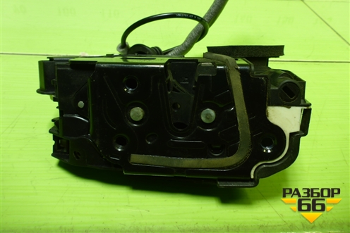 Замок двери передней правой (5E1837016) для Skoda Octavia (A7) с 2013г (Октавия)