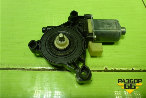 Моторчик стеклоподъёмника передний левый (5Q0959801B) для Skoda Octavia (A7) с 2013г (Октавия)