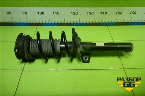 Амортизатор передний левый (5Q0413023) для Skoda Octavia (A7) с 2013г (Октавия)