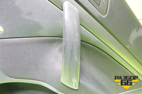 Обшивка двери задней правой под механику (1Z5867212) для Skoda Octavia (А5) с 2004-2013г (Октавия)