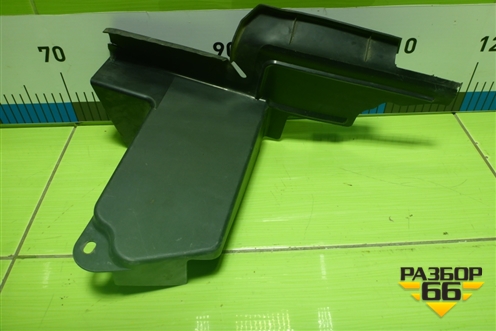 Дефлектор радиатора правый (новый) (AV418310AA) для Ford Kuga с 2008-2012г (Куга 1)