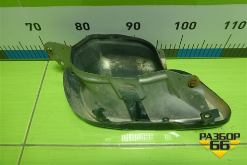 Насадка на глушитель левая (807866904) для BMW X5 G05 с 2018г (Х5 Г05)