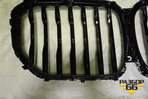 Решетка радиатора (новая) (7454888) для BMW X5 G05 с 2018г (Х5 Г05)
