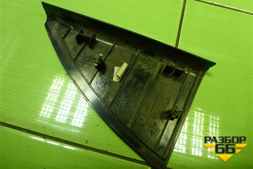 Накладка двери задней правой уголок (96304739) для Chevrolet Lanos с 2004г (Ланос)