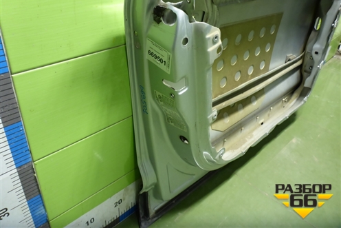 Дверь передняя левая для Volkswagen Touareg c 2002-2010г (Туарег)