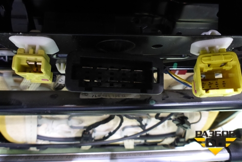 Сиденья комплект (AIR BAG, подогрев) для Volkswagen Touareg c 2002-2010г (Туарег)